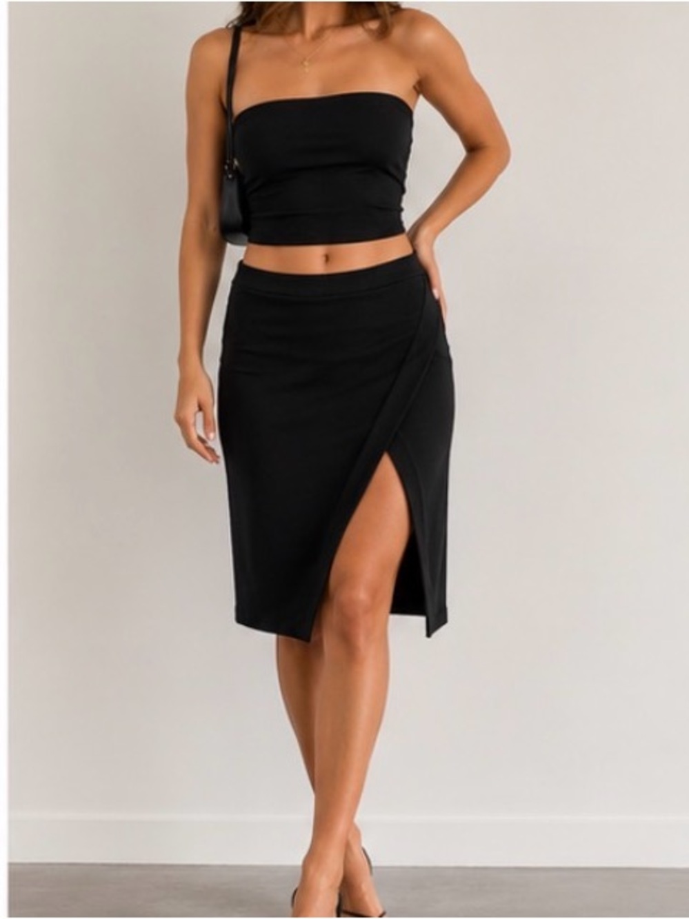 bebe Black Asymmetrical Slit Skirt Size 6